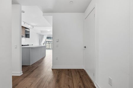 For Lease - 395 Dundas Street Unit# 821, Oakville, Ontario - Photo 4