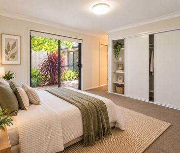 Well-Appointed Family Townhouse in a Quiet Bonner Close - Photo 6