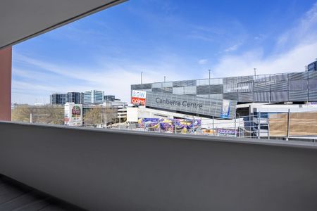 321/61 Cooyong Street, Braddon - Photo 2