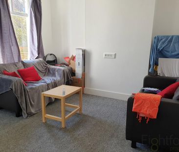 3 bedroom flat to rent - Photo 1