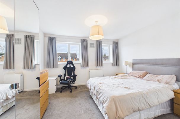 1 bedroom House in Penn Road, Slough - Photo 1