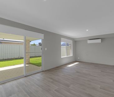 Four Bedroom Home in Hilbert - Photo 1