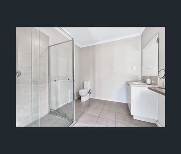 36 Macumba Drive, Clyde North, Vic 3978 - Photo 6