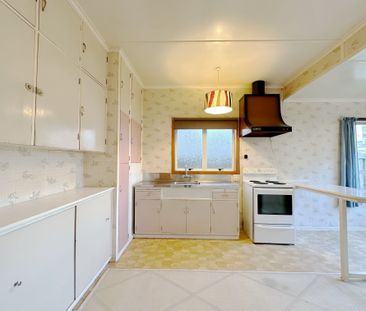 Charming 3-Bedroom Home in Westmere - Flexible Lease Options Available - Photo 2