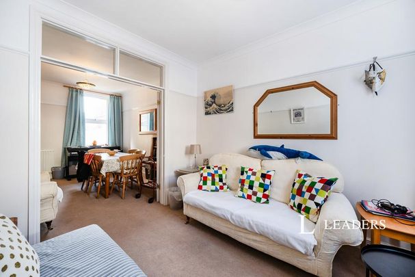 3 bedroom terraced house to rent - Photo 1