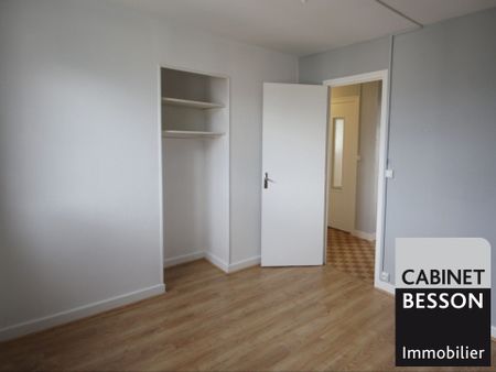 Location Appartement 4 pièces 62m² ST EGREVE 38120 - Photo 4