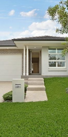 37 The Hermitage Way, Gledswood Hills, NSW 2557 - Photo 1