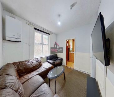 8 bedroom house to rent - Photo 1