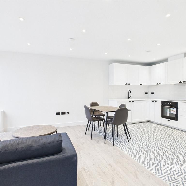 Studio to rent - Photo 1