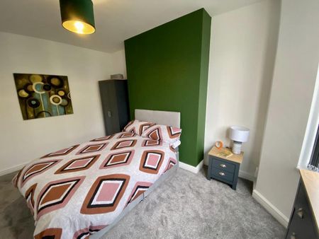 1 bed house share to rent in St. Matthew Street, Burnley, BB11 - Photo 5