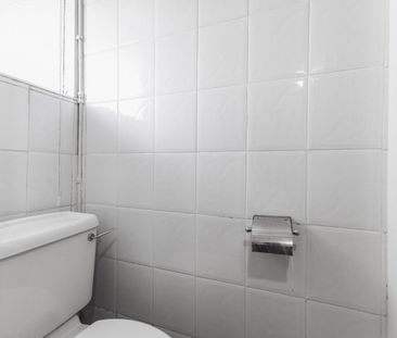 Room in a Shared Flat, Sherfield Gardens, SW15 - Photo 3