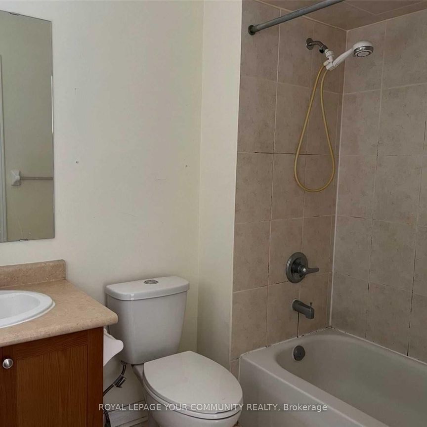 For Lease - 119 Amulet Crescent, Richmond Hill, Ontario - Photo 1