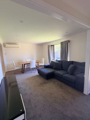 Modern 3-Bedroom Home for Lease – Secure, Spacious & Fully Furnished - Photo 1