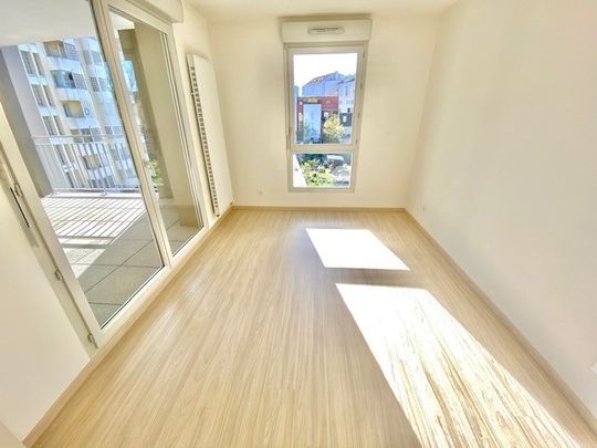 Location Appartement 3 pièces 65m² VILLEURBANNE 69100 - Photo 1