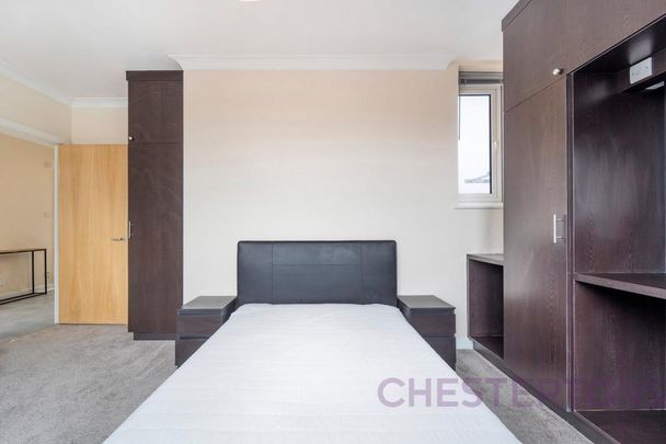 3 bedroom flat to rent - Photo 1