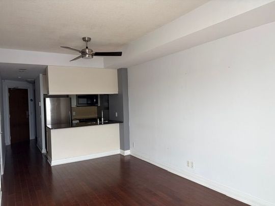 For Lease - 1055 SOUTHDOWN Road Unit# 502, Mississauga, Ontario - Photo 1