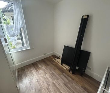 2 bedroom ground floor flat to rent - Photo 1