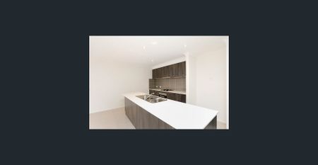 Modern and stylish family home - Photo 4