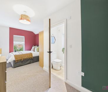 1 bedroom in a house share to rent - Photo 2