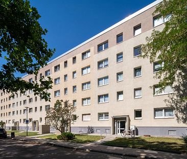 Barrierearm! - 2 Zimmer-Wohnung mit Balkon im gepflegten Aufzugsobjekt - Photo 2