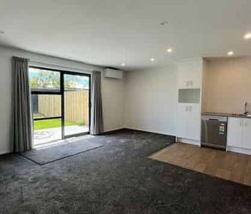 Charming 2-Bedroom Home awaits you! - Photo 4