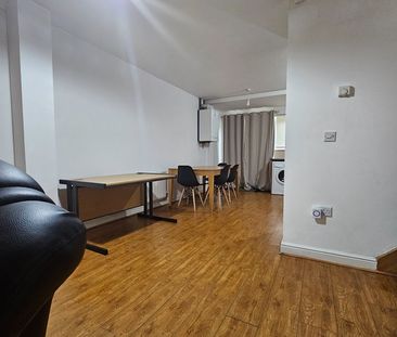 Room in a Shared House, Bankwell Street, M15 - Photo 3