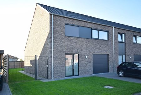 Zeer ruime halfopen nieuwbouwwoning met ruime tuin - Foto 2