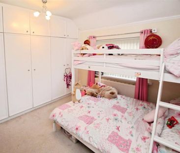 2 bedroom semi-detached house to rent - Photo 5