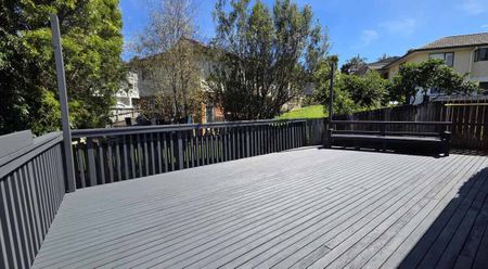 West Harbour, 3 Bedrooms, $800 - Photo 2