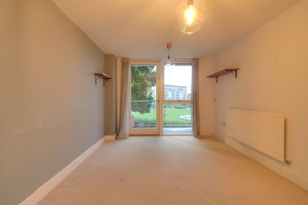 Longleat Avenue, Park Central, Birmingham - Photo 1