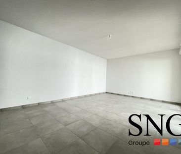 T3 AVEC LOGGIA ET PARKING - Photo 1