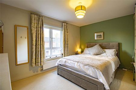 3 bedroom terraced house to rent - Photo 3