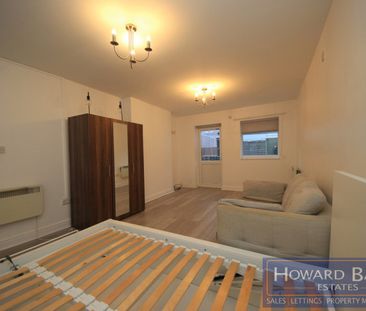 Kenmore Gardens, Edgware, HA8 - Photo 1