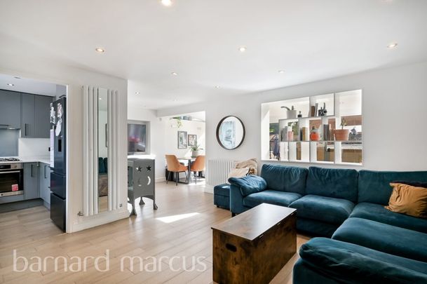 Marshalls Close, London - Photo 1