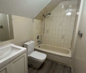 74 Queen St W, A Barrie | $1900 per month | Plus Heat | Plus Water ... - Photo 2