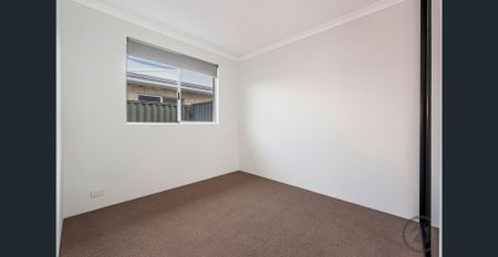 Coastal Family Living in Madora Bay - Photo 4