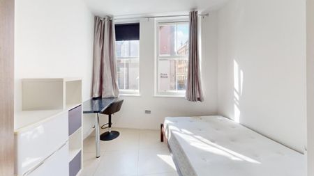 5 bedroom apartment to rent - Photo 2