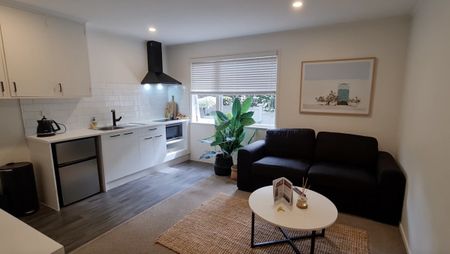 Wonderful Herne Bay 1-Bedroom Unit – Fully Furnished - Photo 5