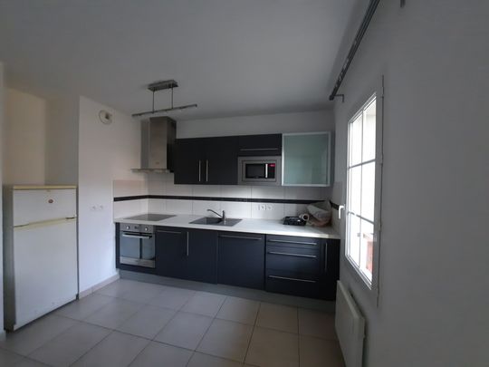 Location Appartement 2 pièces 43m² VALLEIRY 74520 - Photo 1