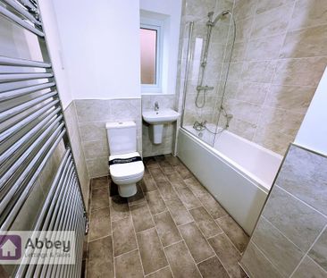2 bedroom semi-detached bungalow to rent - Photo 4