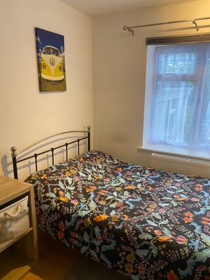 2 Bed Terraced House, Soundwell Road, BS16 - Photo 1