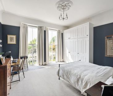 2 Bed Flat - Photo 4