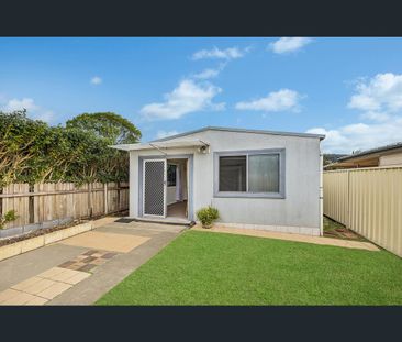11 Sunshine Drive, Point Clare, NSW 2250 - Photo 5