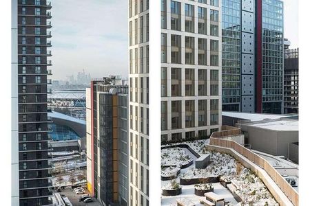 Westfield Avenue, Stratford, E20 - Photo 2