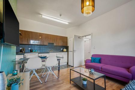 4 bedroom house to rent - Photo 2