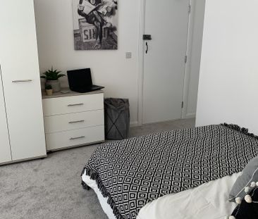 BEDROOM 4 – MEDIUM DOUBLE WITH ENSUITE - Photo 5