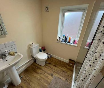 Salisbury Road, SO40 - Photo 5