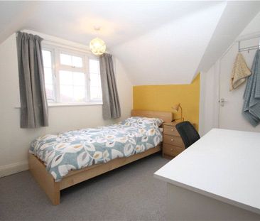 Aldershot Road, Guildford, Surrey, GU2 8AF - Photo 3