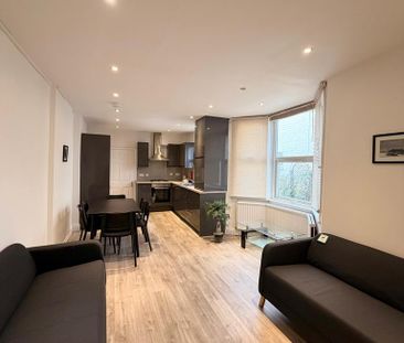 5 bedroom terraced house to rent - Photo 2