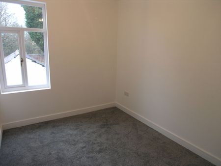 Victoria Road, Brierley Hill - Photo 3